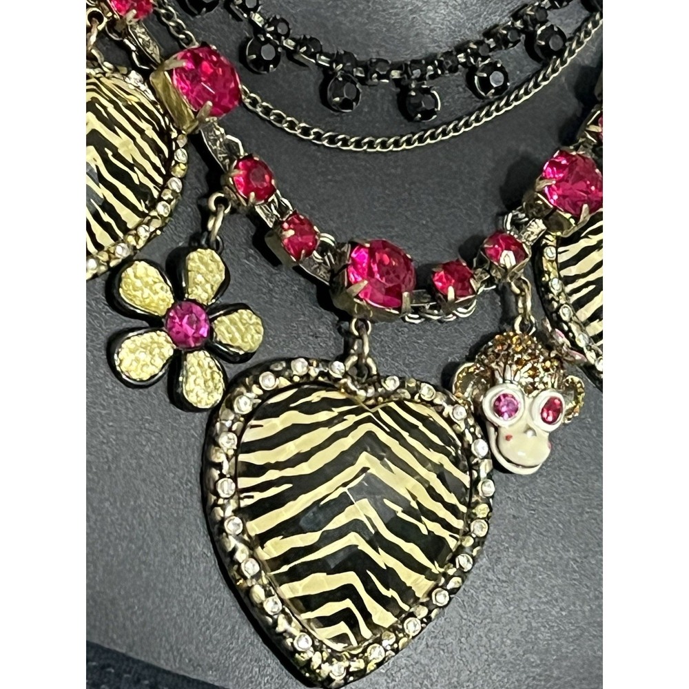 Betsey Johnson Safari Animal Charm Statement Necklace Zebra Heart - Picture 9 of 16